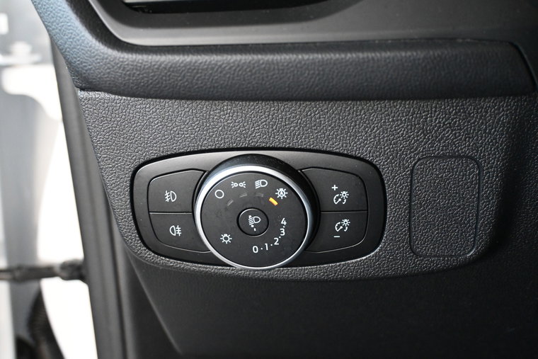 Vehicle Image 35