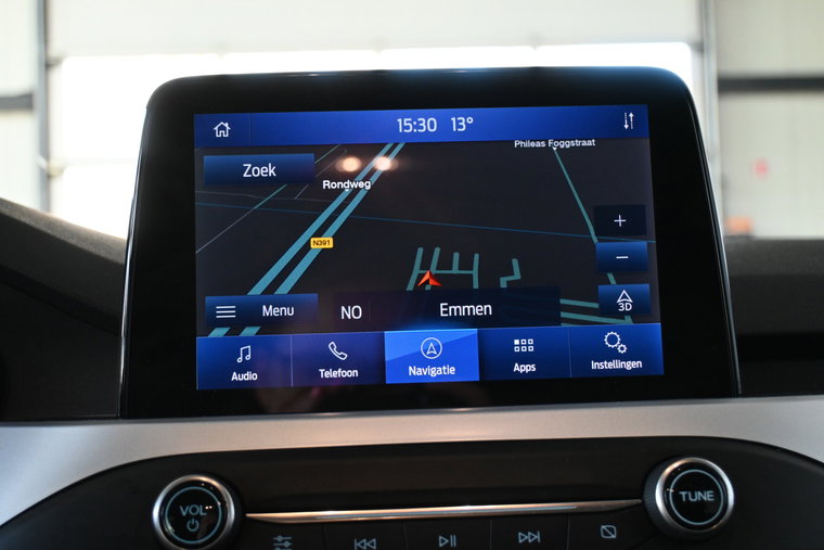 Vehicle Image 9