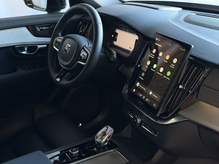 Vehicle Image 37