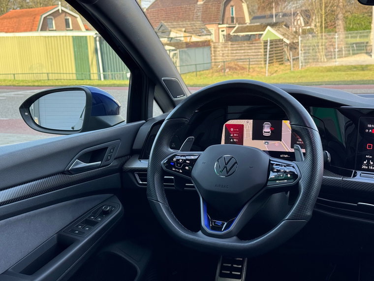 Vehicle Image 33