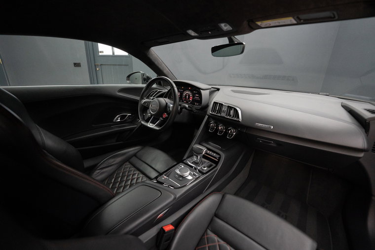 Vehicle Image 18