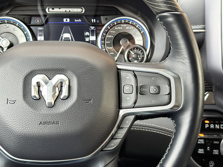 Vehicle Image 35