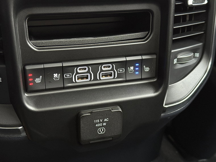 Vehicle Image 42