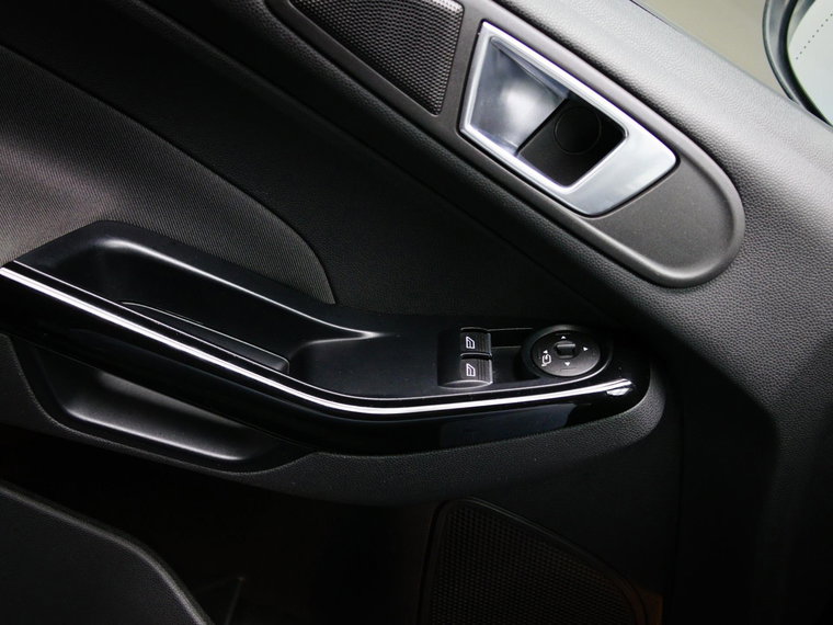 Vehicle Image 37