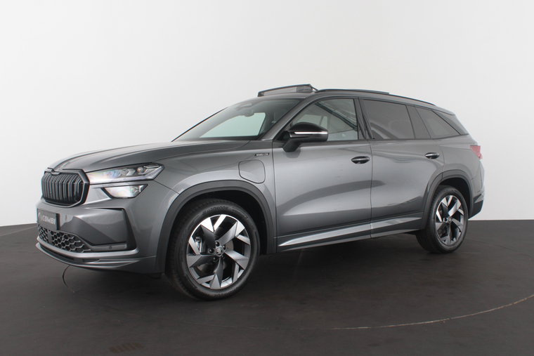 Vehicle Image 16