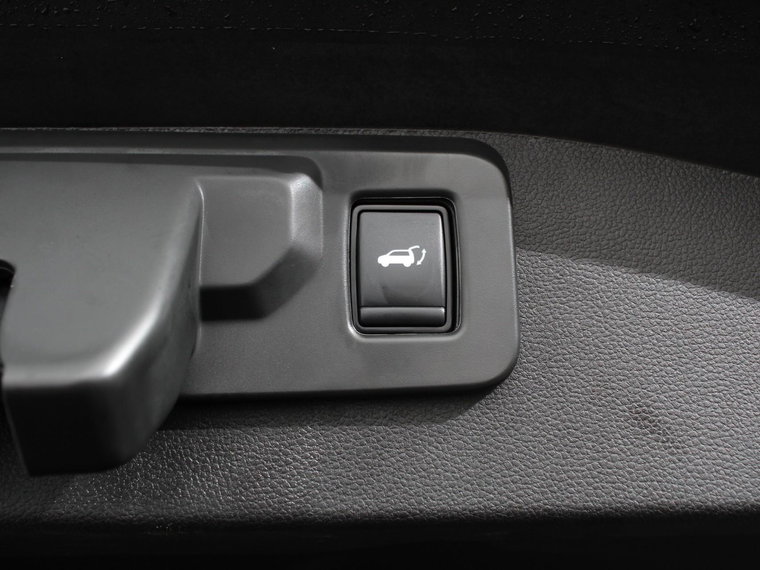 Vehicle Image 42