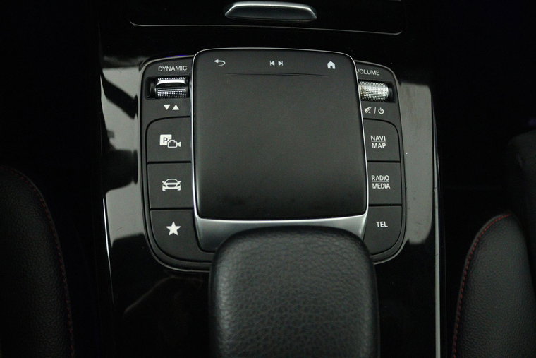 Vehicle Image 23