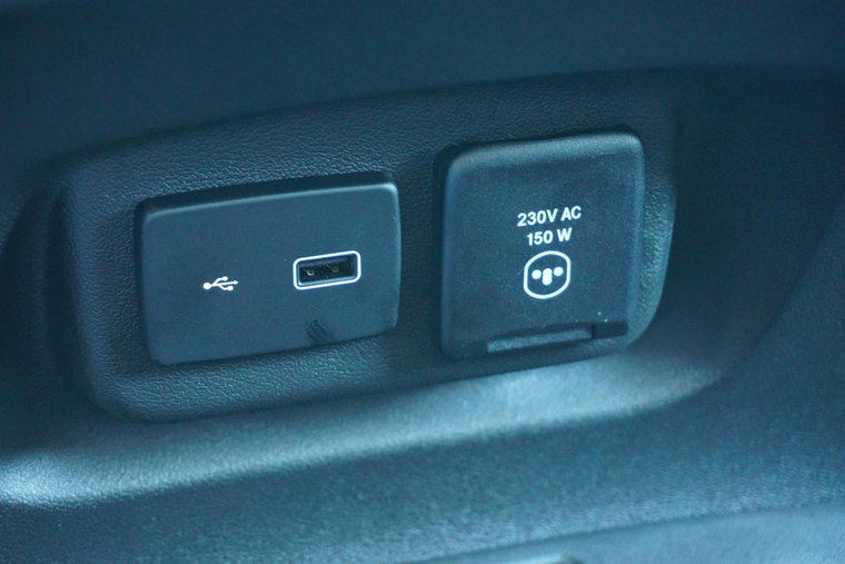 Vehicle Image 17