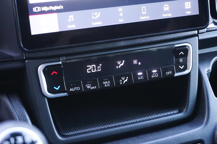 Vehicle Image 27