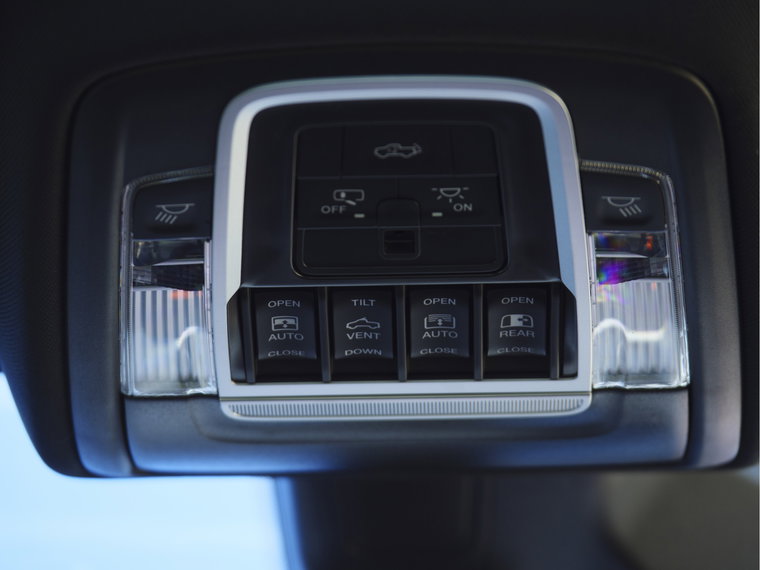 Vehicle Image 36
