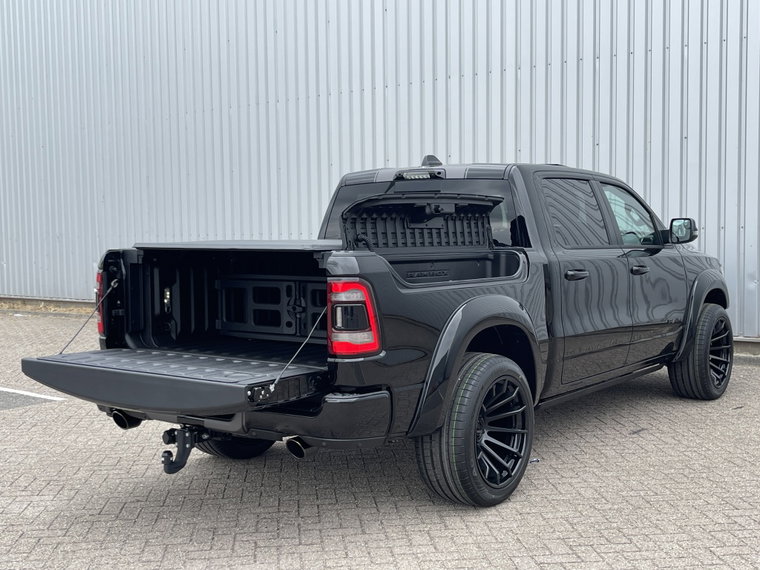 Vehicle Image 21