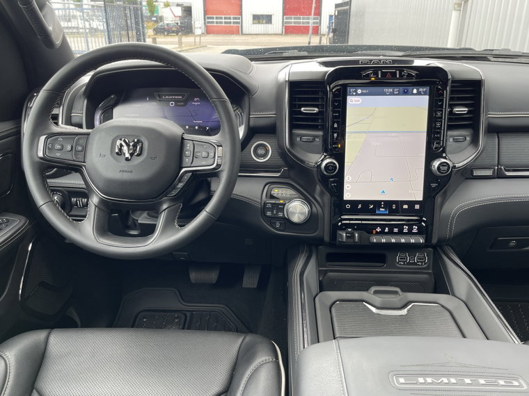 Vehicle Image 40