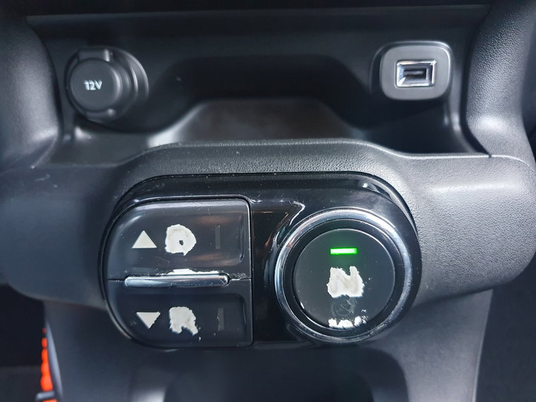 Vehicle Image 35