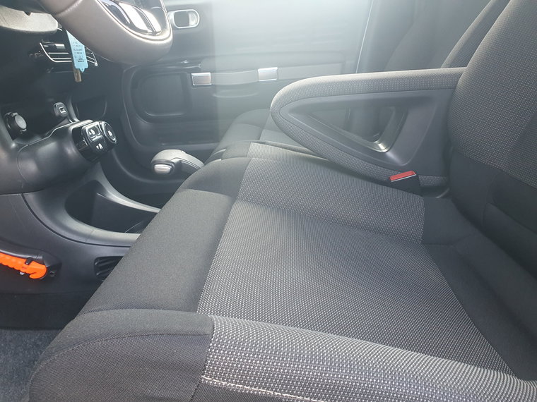Vehicle Image 45