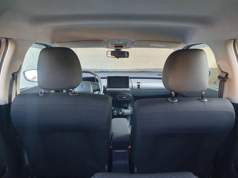 Vehicle Image 48