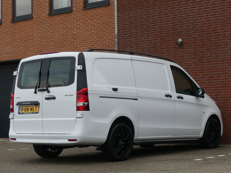 Vehicle Image 27