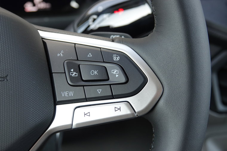Vehicle Image 28