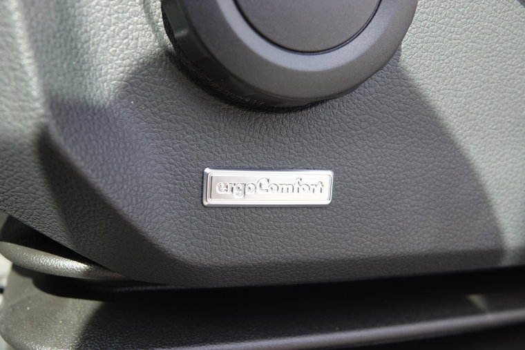 Vehicle Image 29