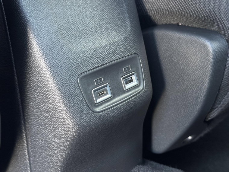 Vehicle Image 24