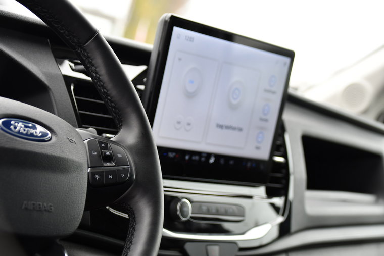 Vehicle Image 15