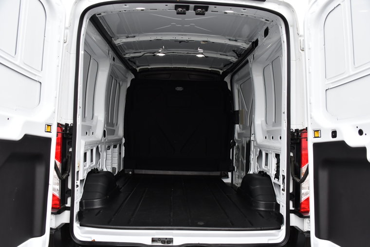 Vehicle Image 37