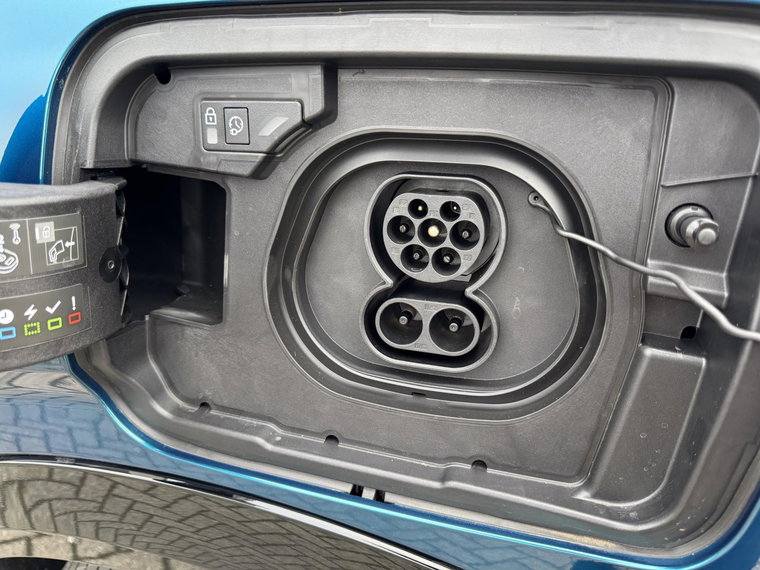 Vehicle Image 37