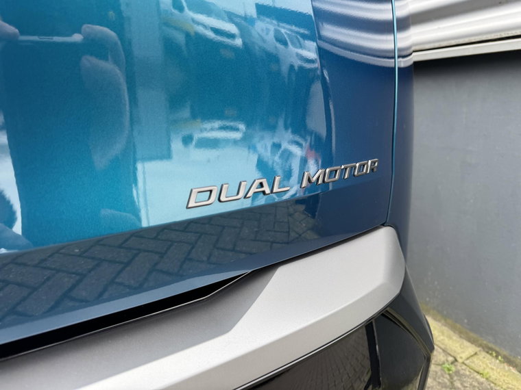 Vehicle Image 40