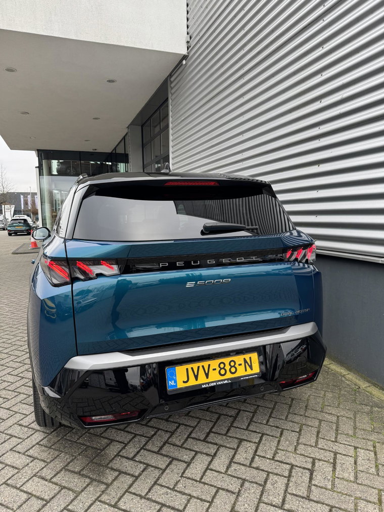 Vehicle Image 45