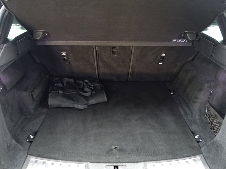 Vehicle Image 38