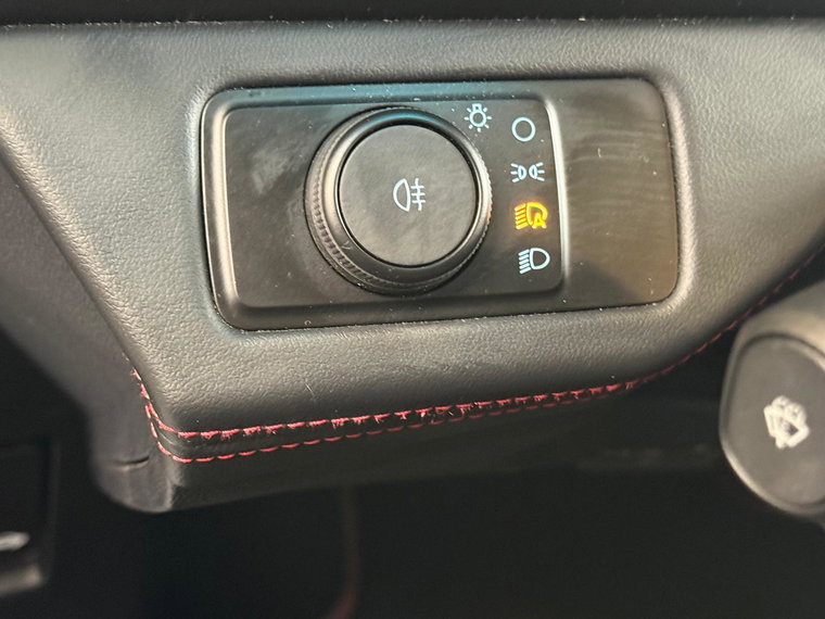 Vehicle Image 32