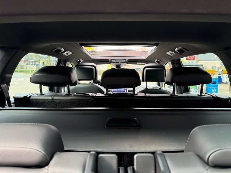 Vehicle Image 38