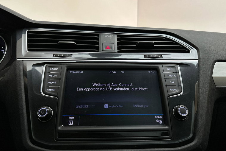 Vehicle Image 27