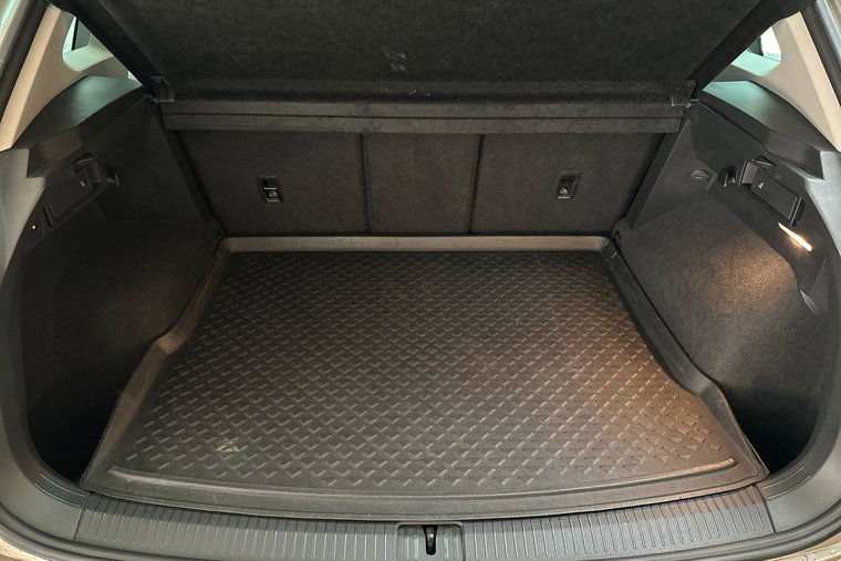Vehicle Image 33