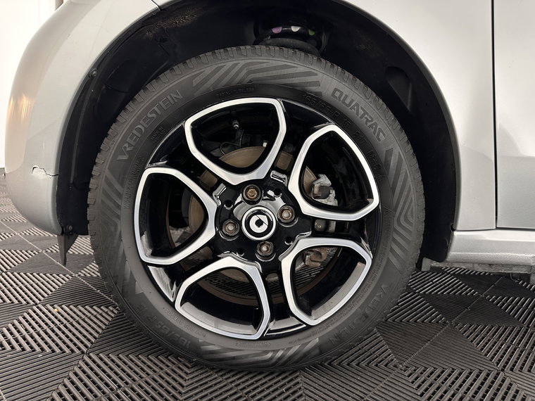 Vehicle Image 20