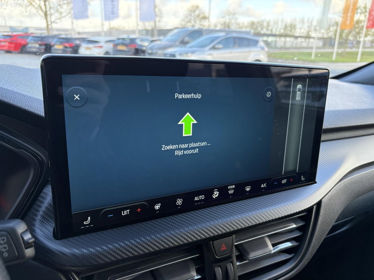Vehicle Image 35