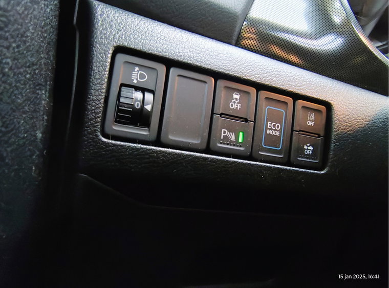 Vehicle Image 24