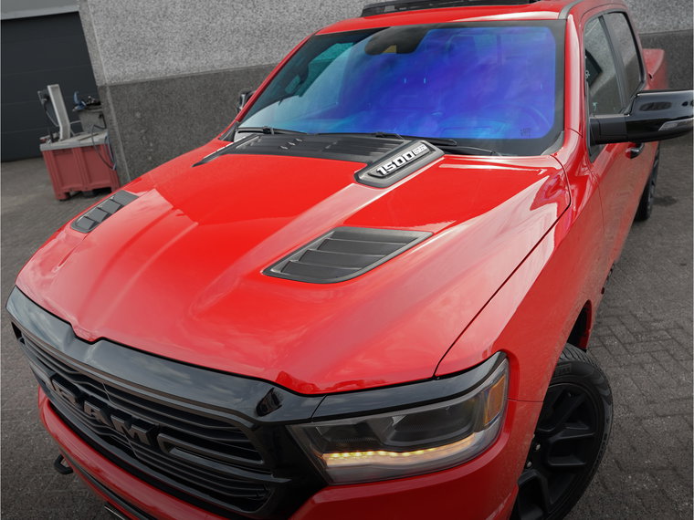 Vehicle Image 18