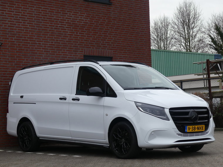 Vehicle Image 26
