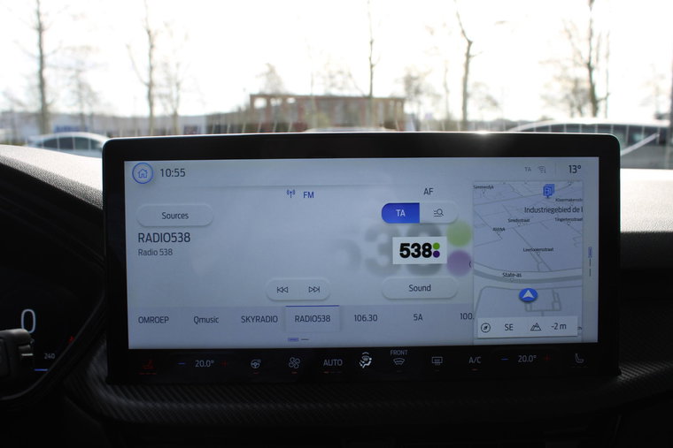 Vehicle Image 18
