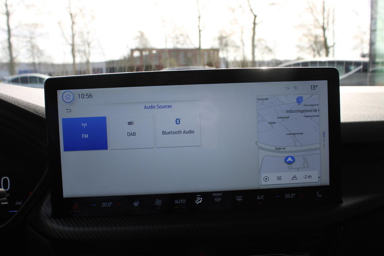 Vehicle Image 19