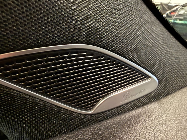 Vehicle Image 26