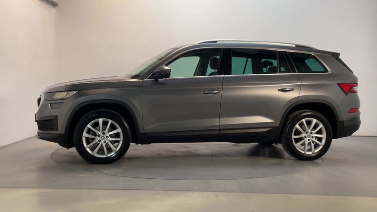 Vehicle Image 16