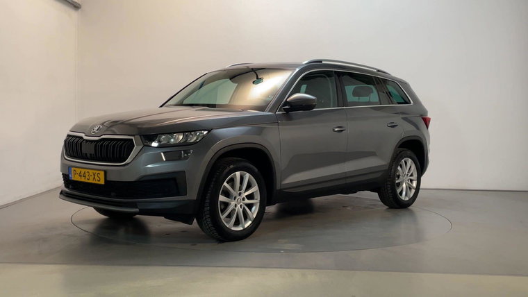 Vehicle Image 8