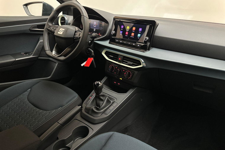 Vehicle Image 12