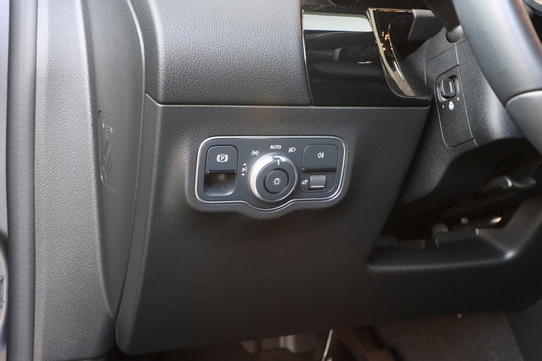 Vehicle Image 27