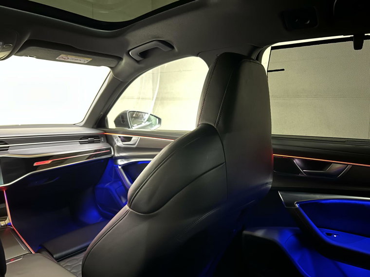 Vehicle Image 37