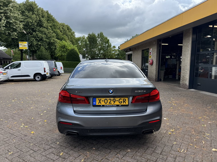 Vehicle Image 28