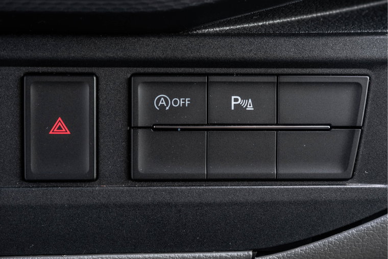 Vehicle Image 32