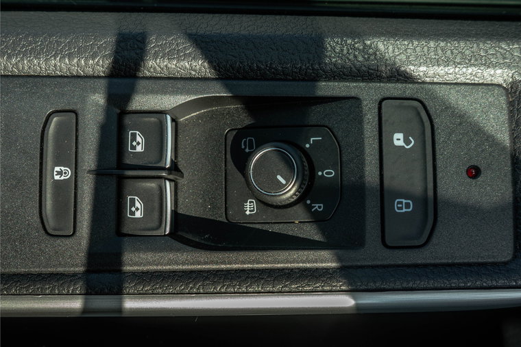 Vehicle Image 33