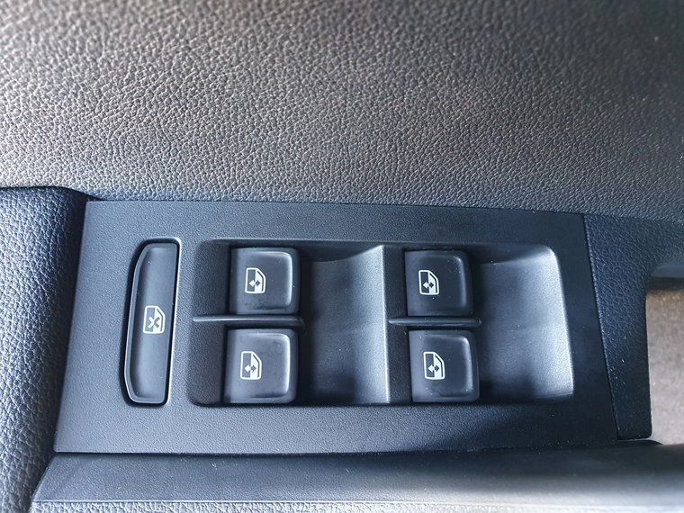 Vehicle Image 29